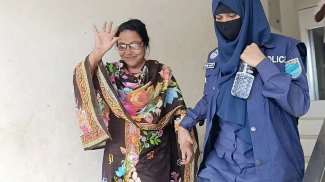 যুব মহিলা লীগ নেত্রী গ্রেপ্তার, থানার ভেতর জয় বাংলা স্লোগান